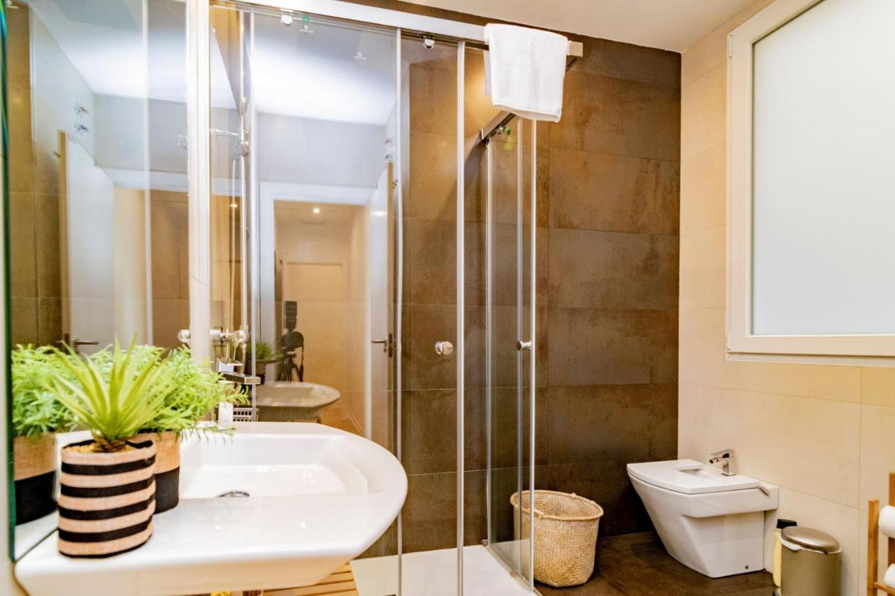 Juan Bravo Suites Madrid Exterior foto