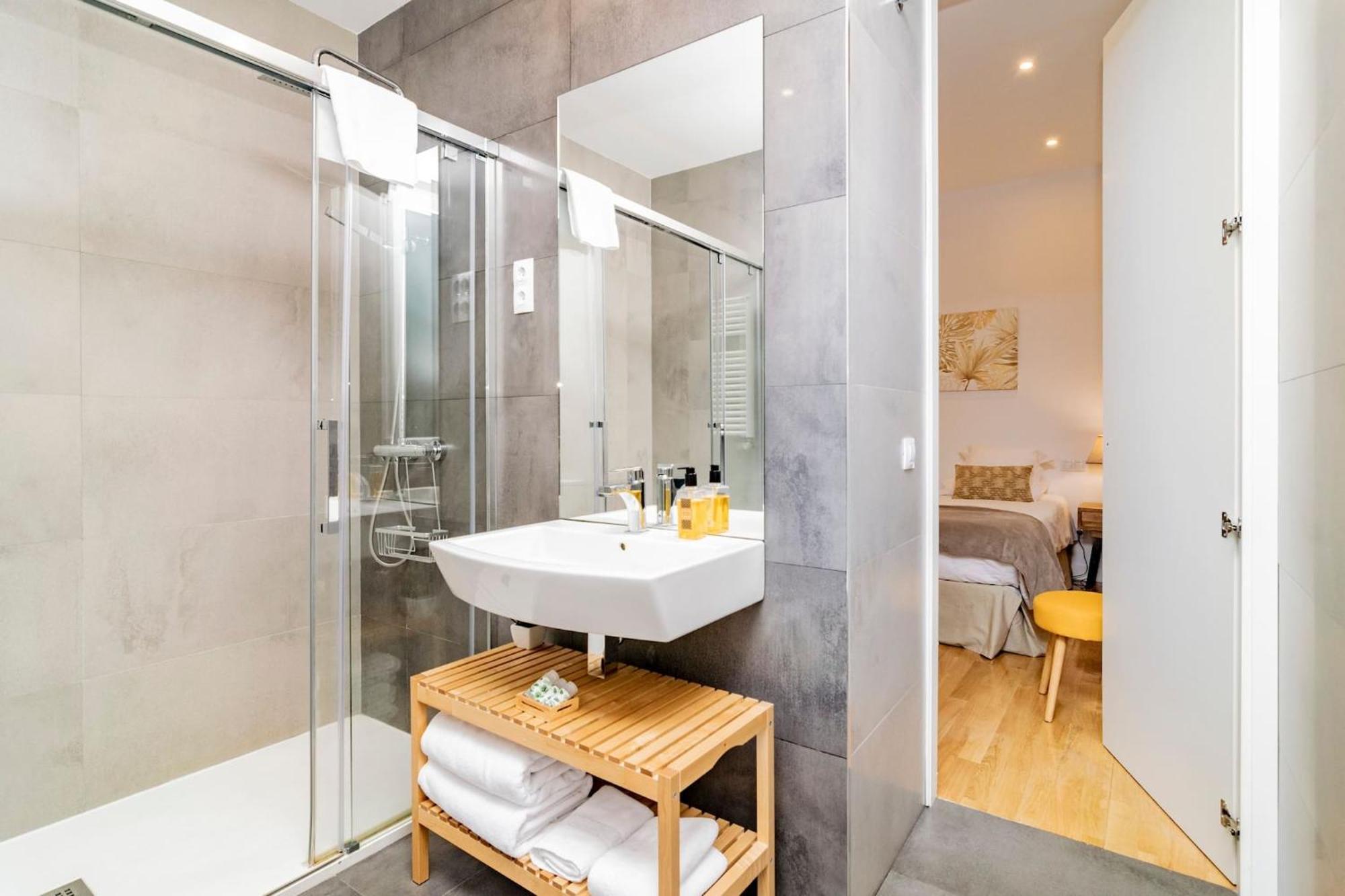 Juan Bravo Suites Madrid Exterior foto