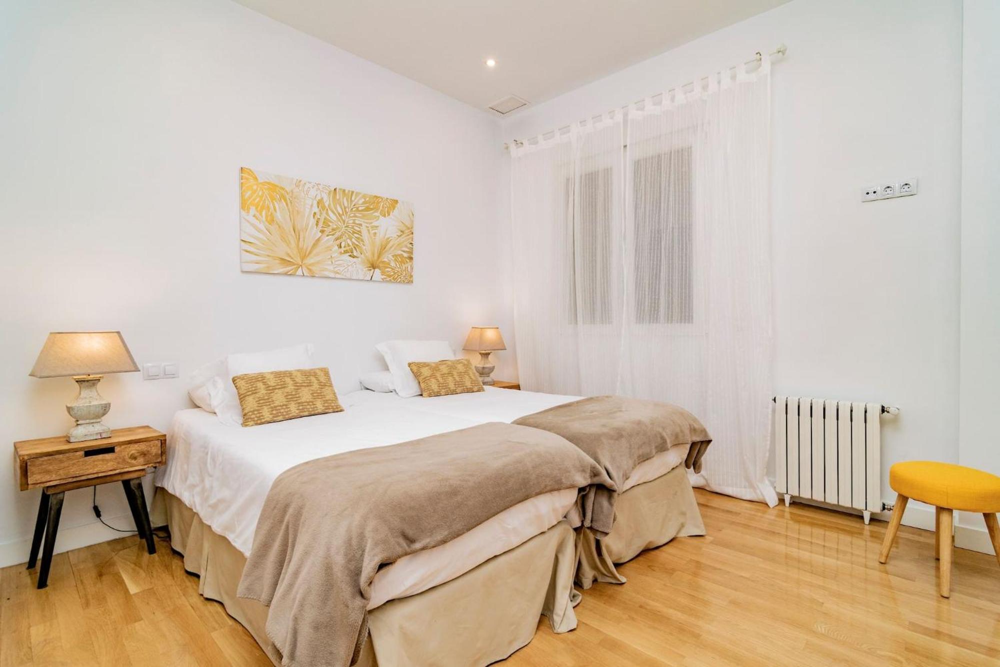 Juan Bravo Suites Madrid Exterior foto